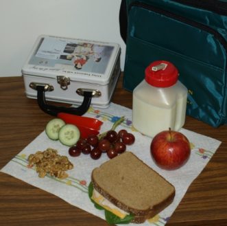 Packing healthy lunch boxes for school. Karen Russ, ©2009 HGIC, Clemson Extension