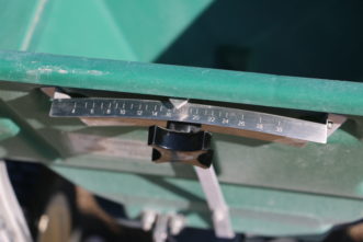 The spreader adjustment is set to the middle setting. Cory Tanner, ©2018, Clemson University