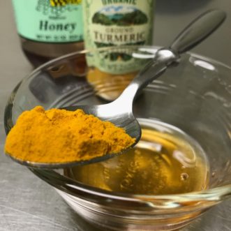 Studies show that turmeric and honey significantly accelerate the time of wound healing.