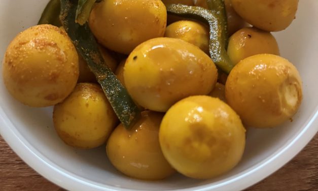 Refrigerator Spicy Pickled Quail Eggs