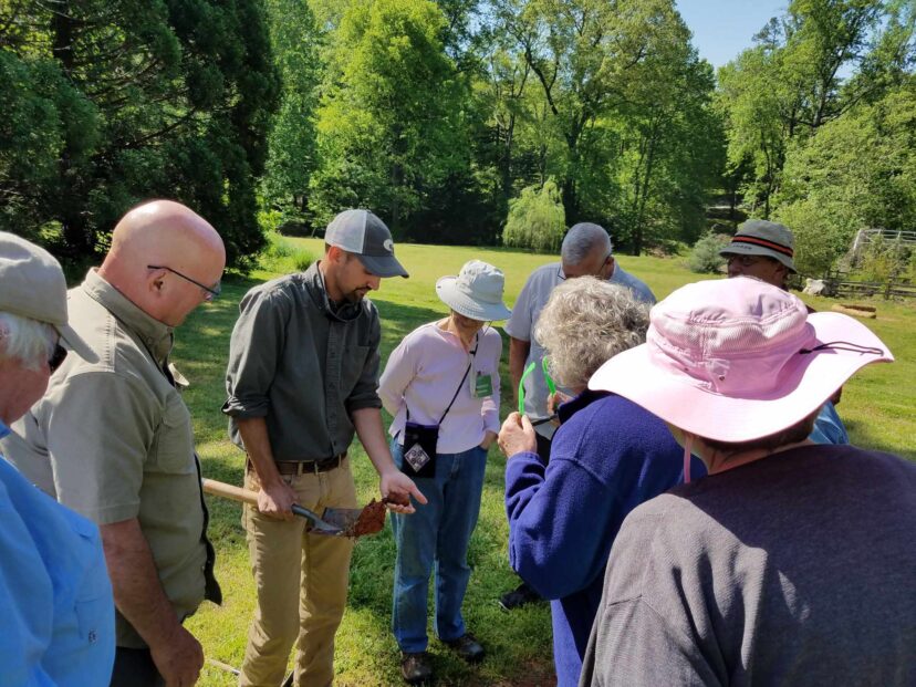Jon Fritz teaching about soil in the Basic Horticulture Class