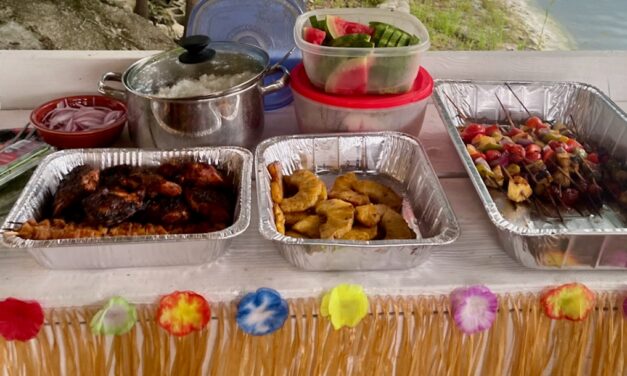 Serving Foods Outdoors in Hot Weather: Food Safety Tips for Cookouts and Picnics